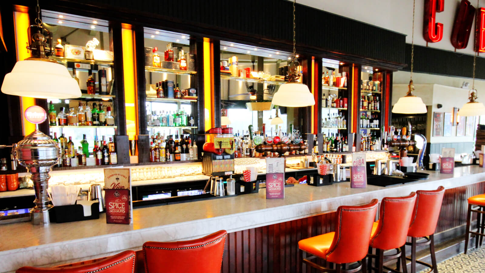 Cuban Tapas Cocktail Bar & Restaurant in Milton Keynes Revolución de Cuba